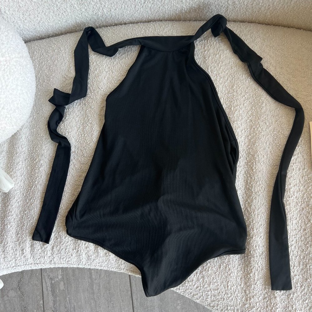 Black bodysuit size medium